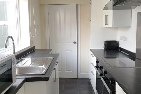 undefined, Lincoln LN2