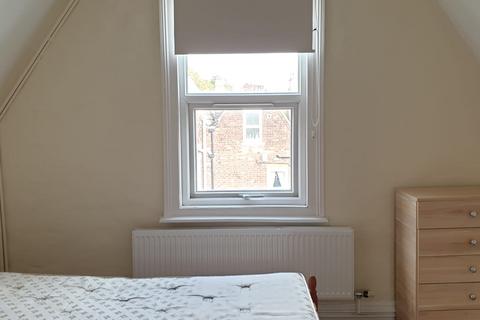 undefined, Lincoln LN2