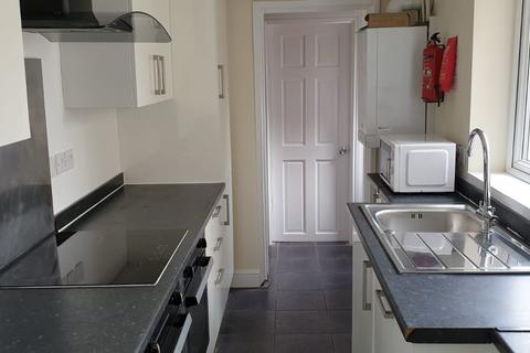 undefined, Lincoln LN2