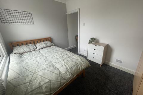 undefined, Lincoln LN2