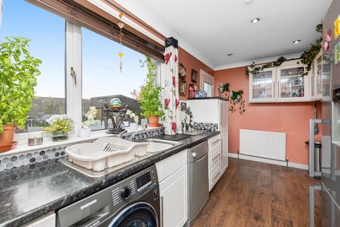 19 Laing Terrace, Penicuik, EH26 0HG