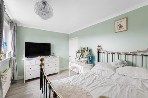 19 Laing Terrace, Penicuik, EH26 0HG