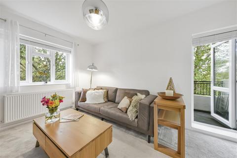 1 bedroom flat for sale, Broomhouse Lane, Parsons Green, Fulham, SW6