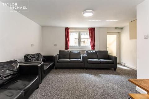 7 bedroom terraced house to rent, Russell Square, Brighton