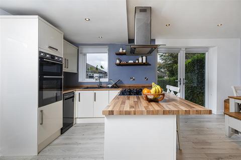 undefined, Goldington Avenue, Huddersfield HD3