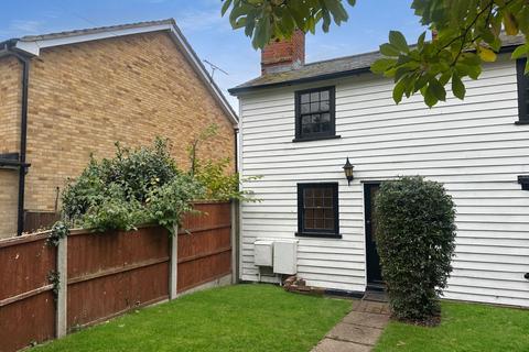1 bedroom semi-detached house for sale, High Road, Stanford-le-hope SS17