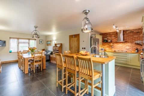 5 bedroom detached house for sale, Upper Churchfields, Marlborough, Wiltshire, SN8