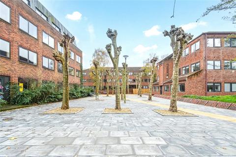 undefined, Strawberry Hill, Newbury, Berkshire, RG14
