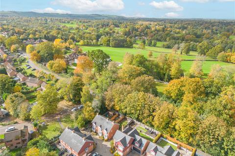 5 bedroom detached house for sale, Paddock End, Woolton Hill, Newbury, Hampshire, RG20