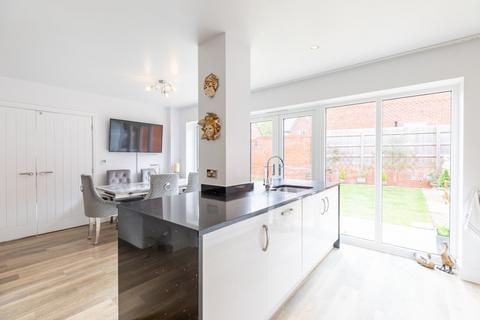 undefined, Meadowbrook, Woolton Hill, Newbury, Hampshire, RG20
