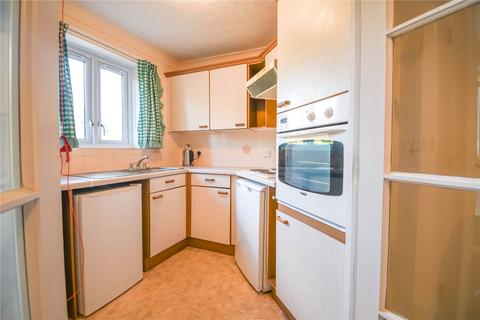 1 bedroom apartment for sale, West Mills, Newbury, Berkshire, RG14