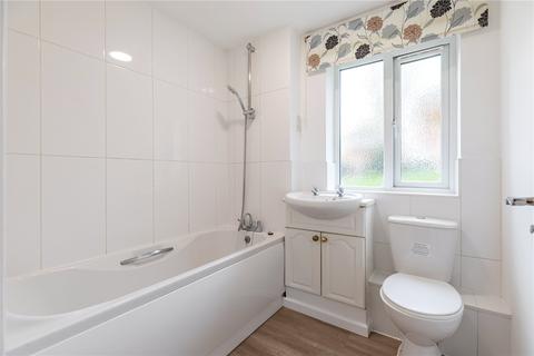 2 bedroom apartment for sale, Saxon Court, Thatcham, Berkshire, RG19