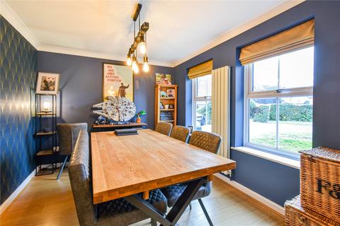 undefined, Ash Gate, Thatcham, Berkshire, RG18