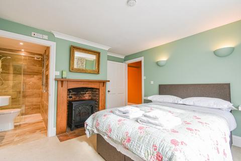 undefined, High Street, Pewsey, Wiltshire, SN9