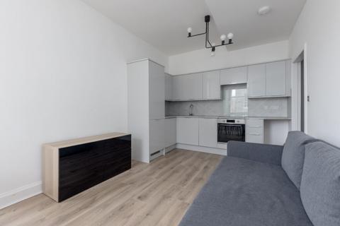 3 bedroom flat for sale, 6/13 Drummond Street, Old Town, EH8 9TU