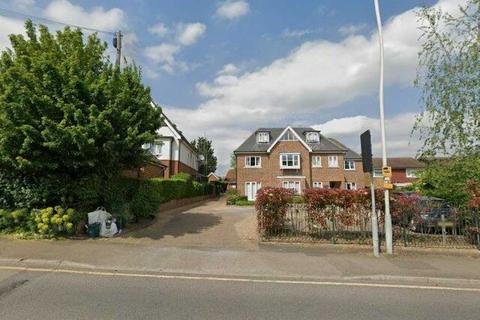 undefined, Kingsend, Ruislip HA4