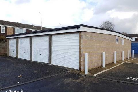 undefined, Lyndhurst Avenue, Aldershot GU11