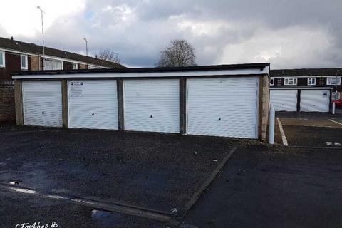 undefined, Lyndhurst Avenue, Aldershot GU11