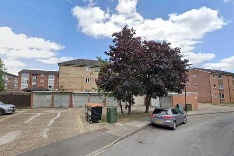 undefined, Makepeace Road, Northolt UB5
