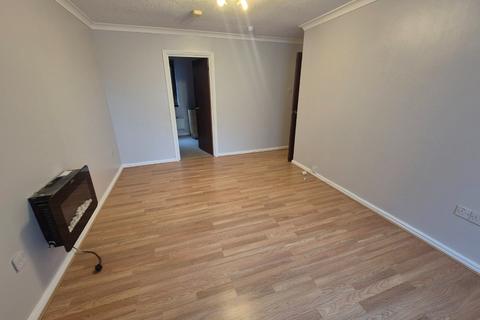 1 bedroom ground floor flat for sale, Petunia Court, Luton, Bedfordshire, LU3 1XT