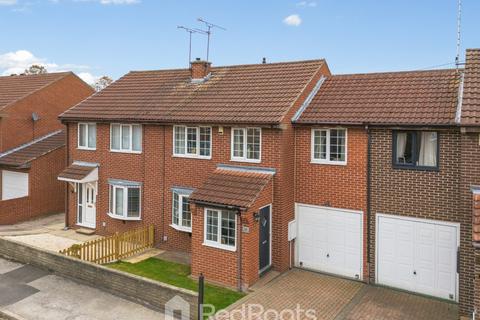 4 bedroom semi-detached house for sale, Landsdown Avenue, Pontefract WF9