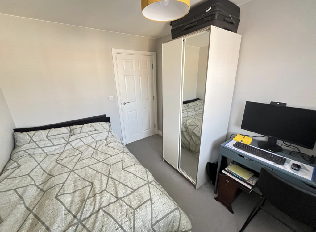 3 Robey Court - Bedroom.png