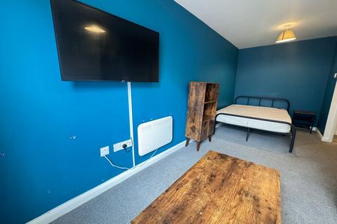 undefined, Lincoln LN2