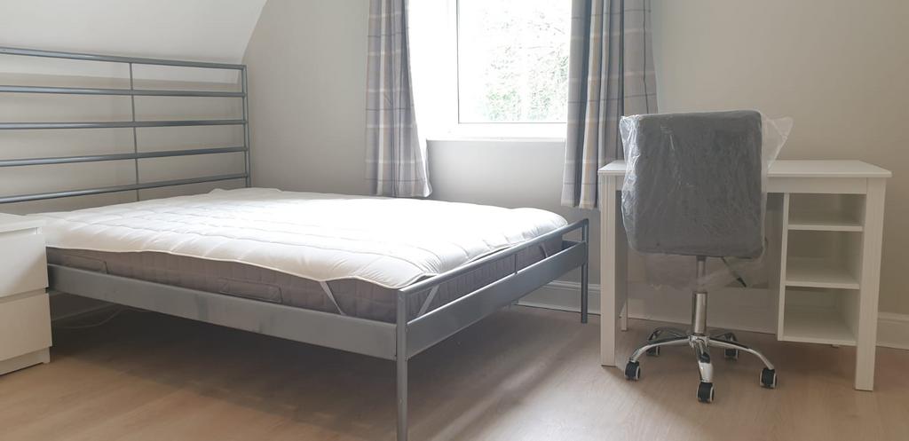 14 Arboretum View - Bedroom(5).jpeg