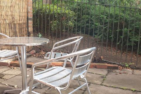 undefined, Lincoln LN2