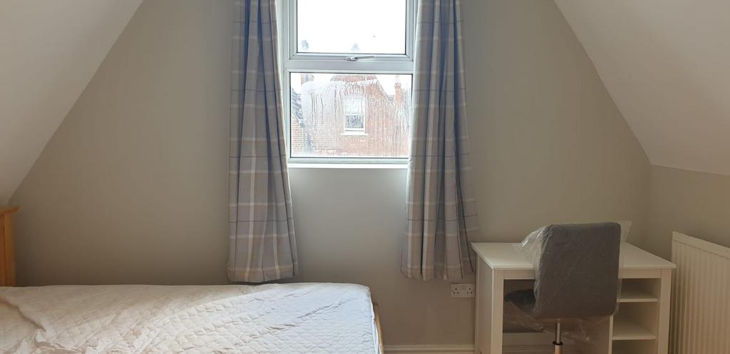 14 Arboretum View - Bedroom(3).jpeg