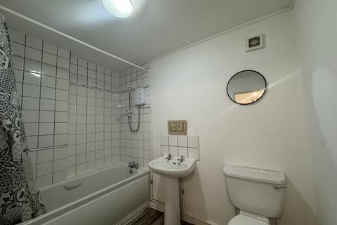 undefined, Lincoln LN2