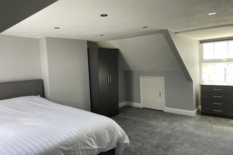 1 bedroom apartment to rent, 13 Hill Park Crescent flat 3 TFF