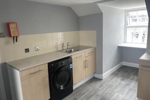 1 bedroom apartment to rent, 13 Hill Park Crescent flat 3 TFF