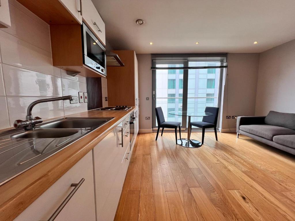 Kitchen / Living Space