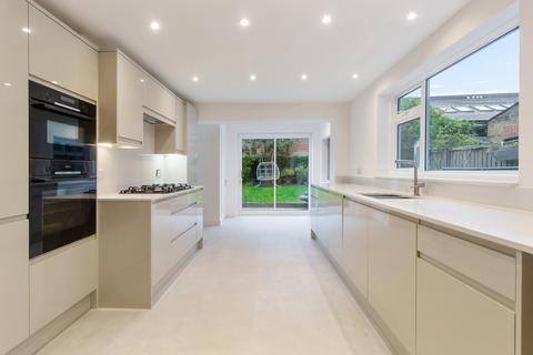 6 bedroom end of terrace house to rent, Goldhurst Terrace, London NW6