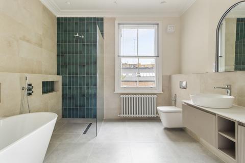 6 bedroom end of terrace house to rent, Goldhurst Terrace, London NW6