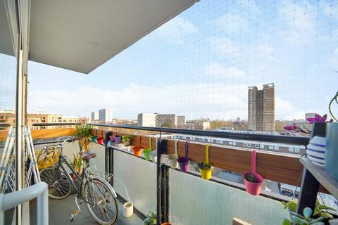 1 bedroom flat for sale, Columbia Road, London, E2