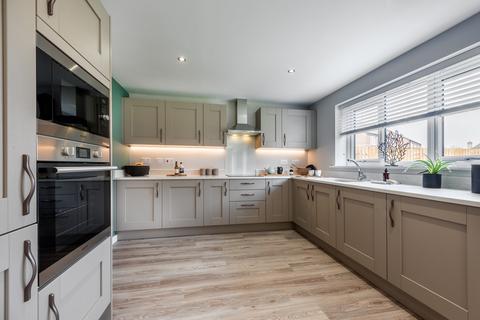 5 bedroom detached house for sale, Plot 92 at Strawberry Fields Main Street, Carlton WF3