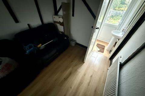 undefined, Croydon Road, Beddington CR0