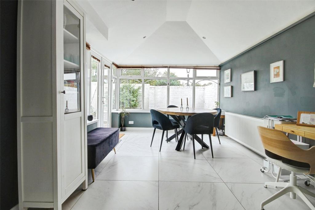 Dining Garden Room