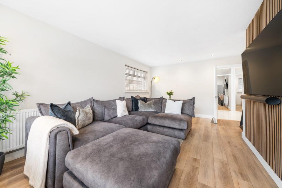 Living Room (second photo).jpg