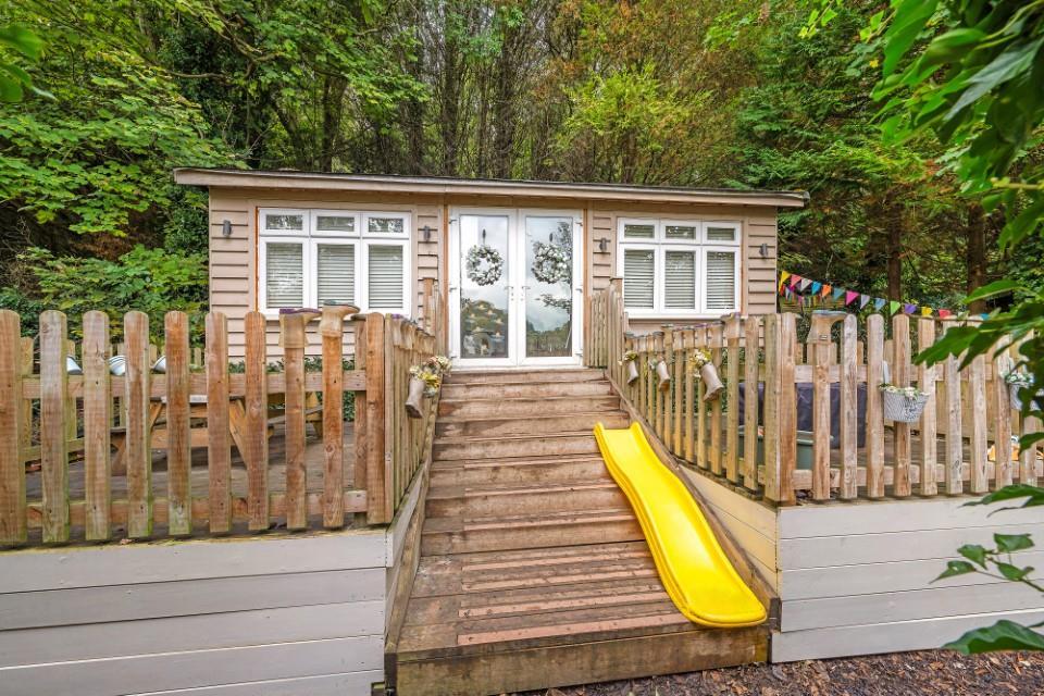 Cabin.jpg