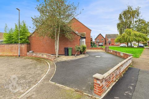 2 bedroom detached bungalow for sale, Pearce Road, Diss