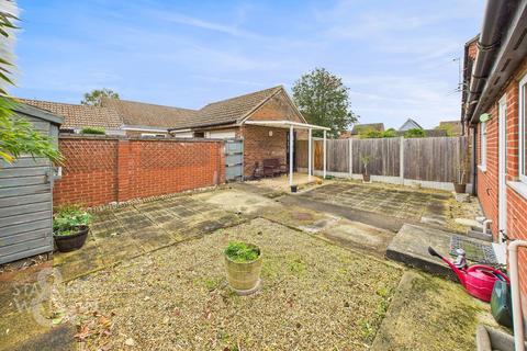 2 bedroom detached bungalow for sale, Pearce Road, Diss