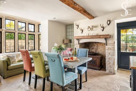 5 bedroom detached house for sale, Warrens Cross, Lechlade, GL7