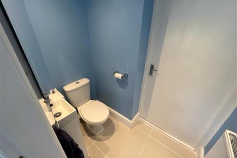3 bedroom semi-detached house to rent, Mayall Drive, Sutton Coldfield, West Midlands, B75