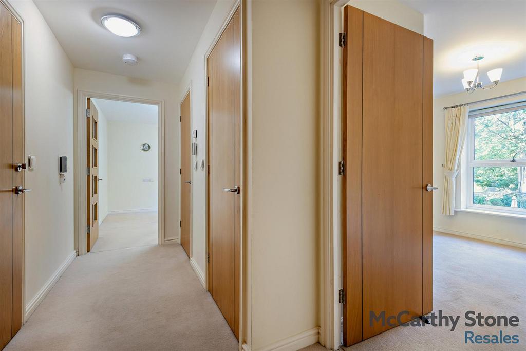 8667667-interior19-800.jpg