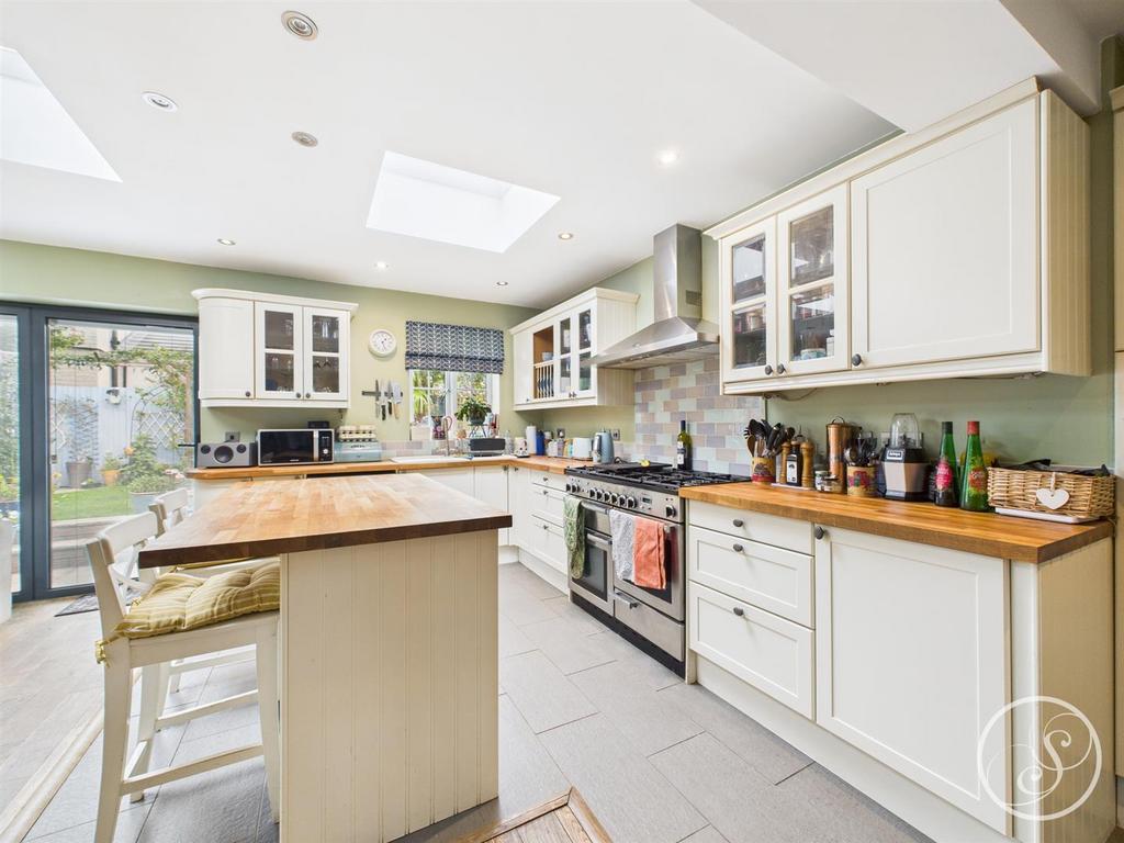 Kitchen/diner/second sitting room