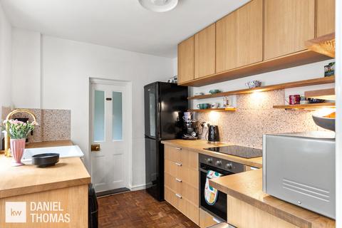 13 Eastbrook Road, Waltham Abbey, EN9 3AJ