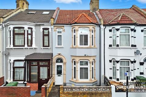 St. Georges Road, Forest Gate E7
